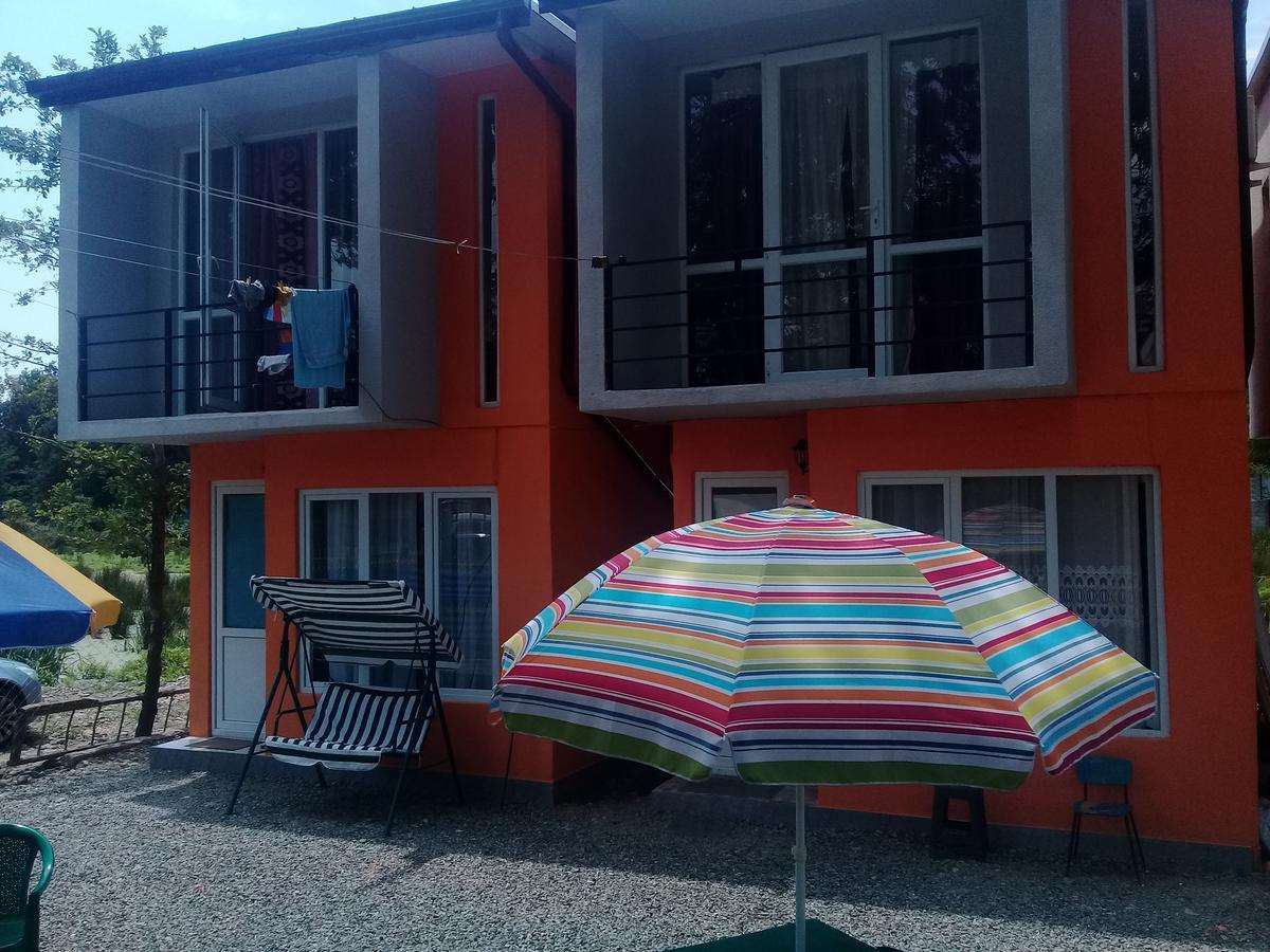 Twin Cottages Уреки Екстериор снимка